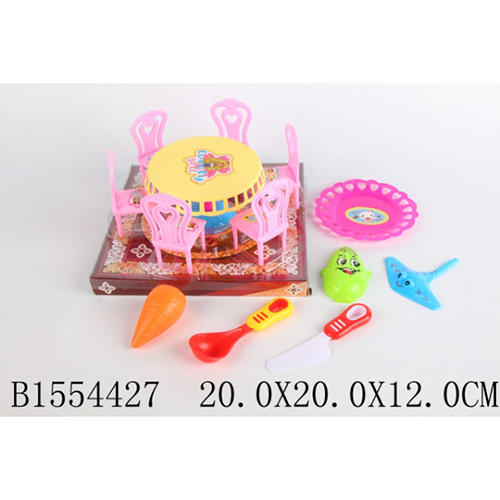 Игрушка пластмассовая "Набор для кукол: стол+стулья+посуда", в ассортименте